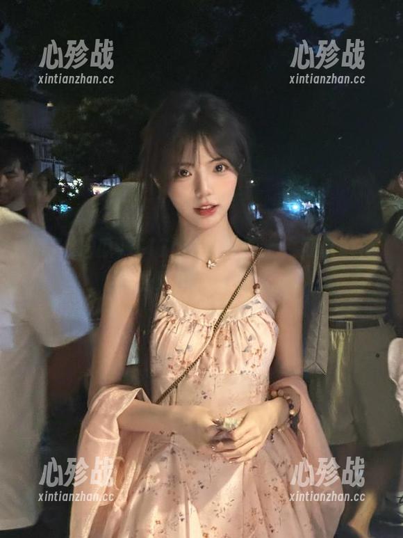 在17c吃瓜官网上，可以随便免费吃瓜，没毛病。