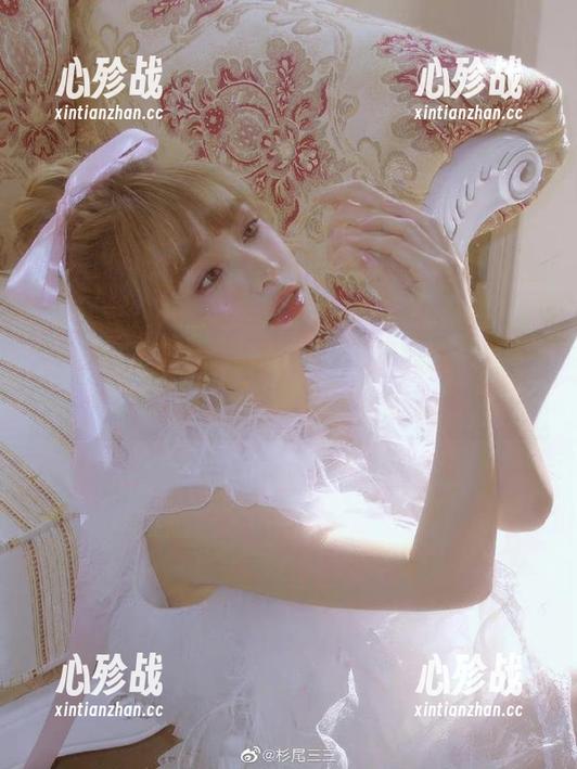 51吃瓜 官网特供:51吃瓜校园在线,传闻操场上有绝世好音!