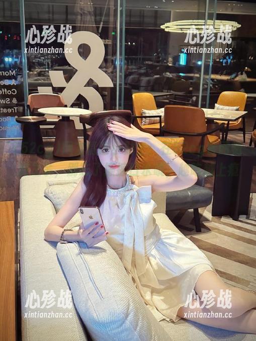 网友情谊小贴士：在52cg官网畅游之余，别忘了擦擦口水哦，越吃越上瘾！