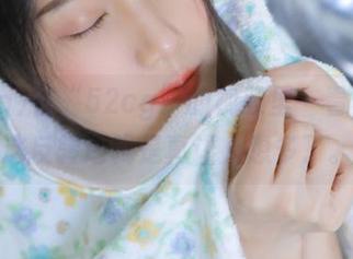往“52cg”的视频里一看，嗯…这反转逻辑是真让人想多了。