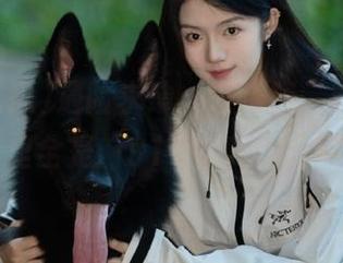 遇险求助，咖啡店“地址”给我，这里全是“911吃瓜”的猎奇心！