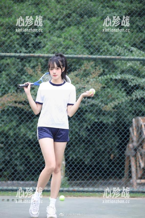 免费吃瓜指南：在www.155.fun.com上，肚子饿了也别想着补餐！