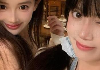 听说“www.zztt333”直达各路红人的真实生活，保证让你眼花缭乱。