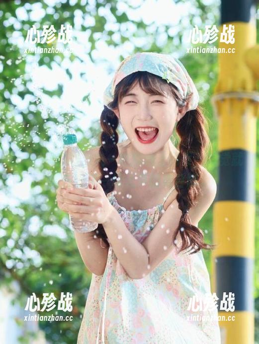 当九一吃瓜遇上网页，感觉就像在上演一场无声的舞台剧。