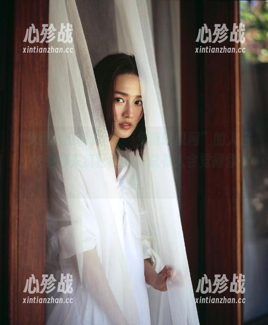 经过“免费吃瓜网”的入口，欢迎你来疯狂脑补，总有人会觉得你太大胆！