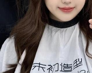 网曝吃瓜直达亲密关系，倒不是恋爱的小清新