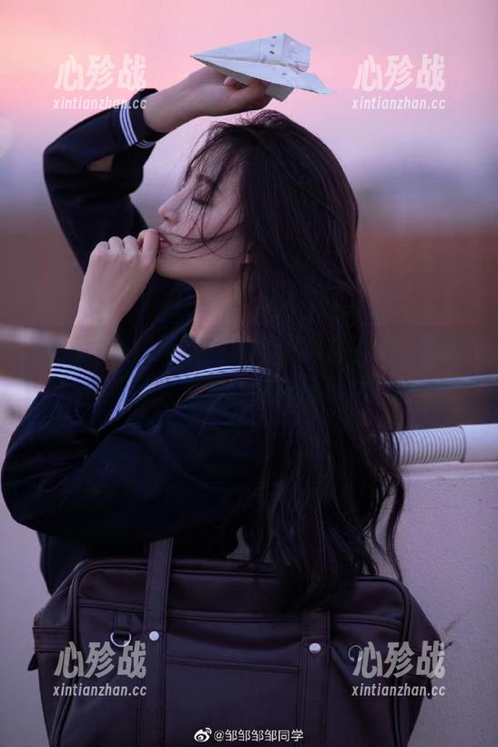 每次刷新网爆黑料首页，简直是见证人类的奇妙与愚蠢共存！