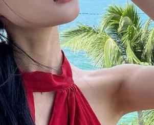 《网爆黑料》下载后，你的生活竟开始充满不一样的色彩，哦哟，真妙！