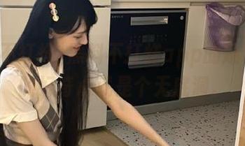 黑料不打烊app的爆料，我的好奇心就是个无底洞。
