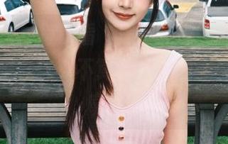 每次看“黑料原创”的链接，我都在想，这算不算看八卦的一种自我折磨呢？