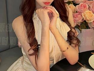 “黑料原创”在线模式开启，随时刷到神秘又尴尬的花边新闻