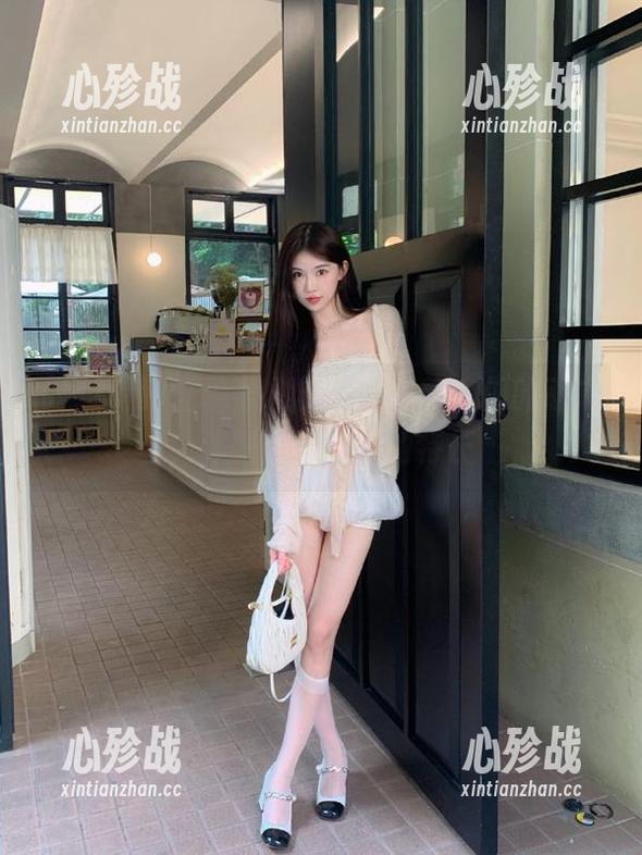 登录黑料榜，监测艺人们的动态，斗图那可是我的特长