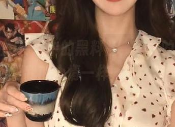 传说中的黑料社，华丽的网站，链接跟我的心情一样，莫名其妙。