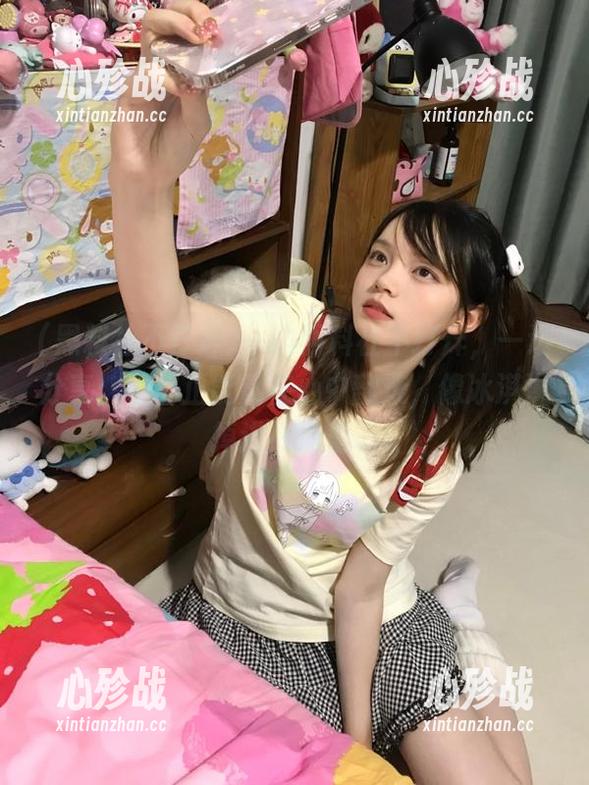 一边黑料社不打烊，一边分享：香甜正能量在心中翻滚，像冰淇淋掉进热汤里。