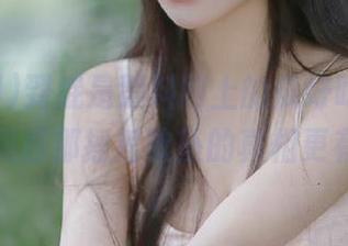 到底是黑料网上的瓜好吃，还是亲友见面那摇摇欲坠的真相更有趣？