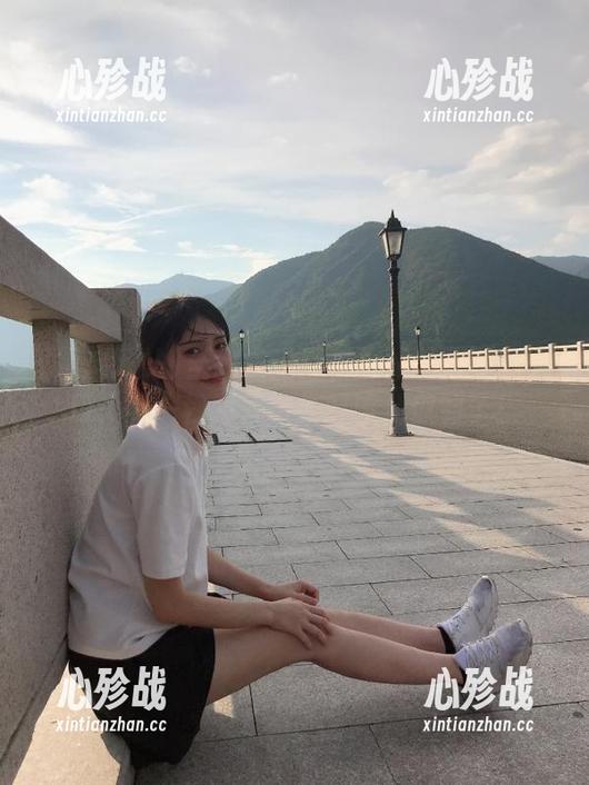 当我走进黑料网站苹果版的入口，下一秒我就被新鲜事儿惊到了！